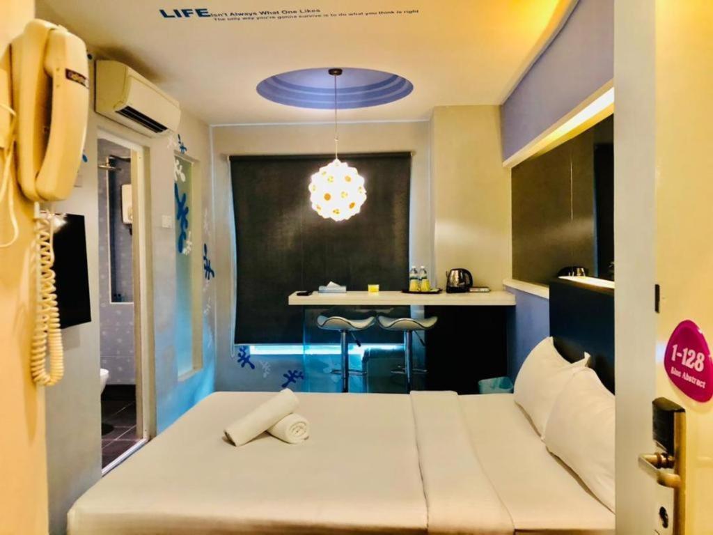 Zamburger Bliss Hotel 2*