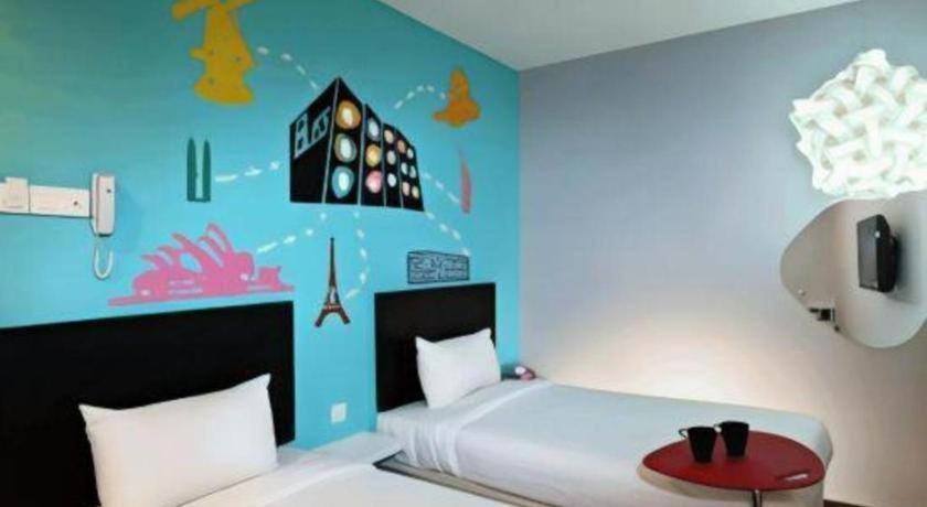 Zamburger Bliss Hotel 2*